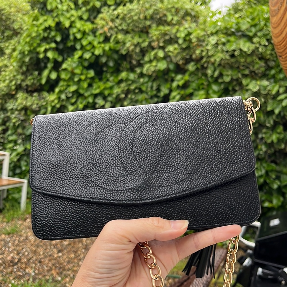 CHANEL Vintage Wallet on Chain Caviar Crossbody Authentic